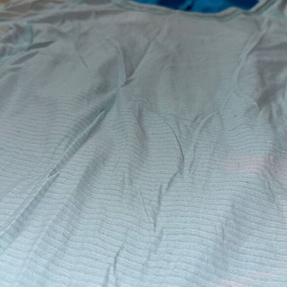 Lululemon blue striped running shirt | Sz 4 - Picture 4 of 6